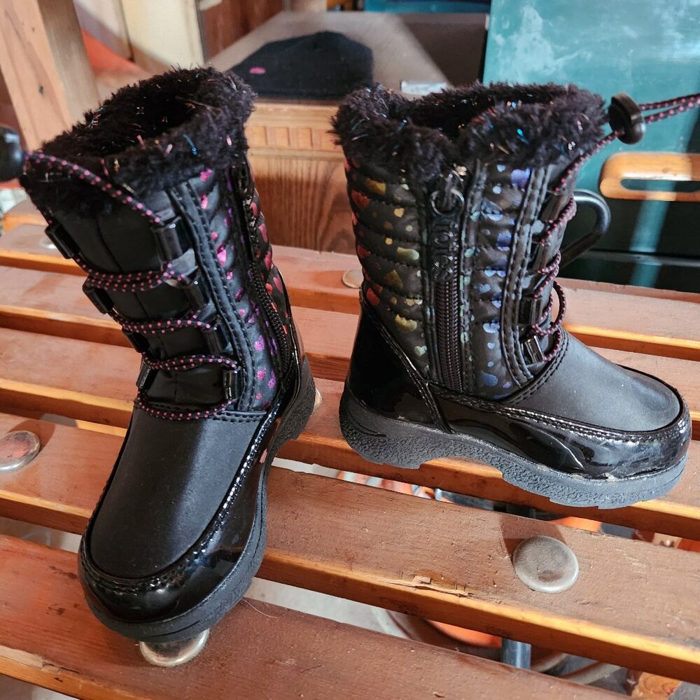 Girls Snow boots toddler size 5